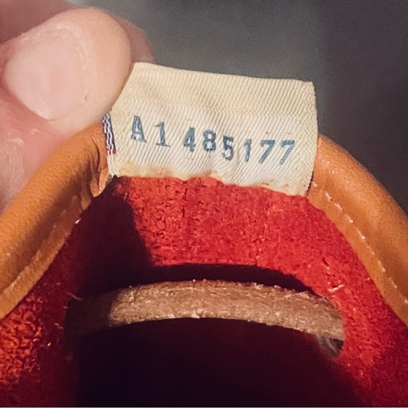 Vintage Dooney and Bourke All Weather Leather Drawstring Bag - Picture 5 of 11